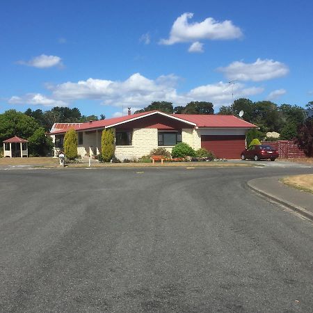 Ron And Tony'S Bed & Breakfast Tuatapere ภายนอก รูปภาพ