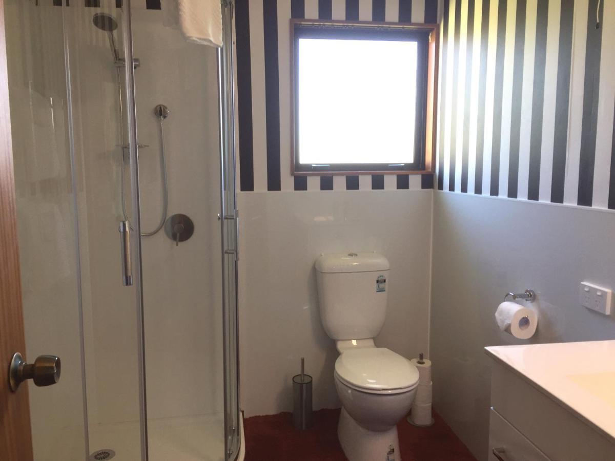 Ron And Tony'S Bed & Breakfast Tuatapere ภายนอก รูปภาพ