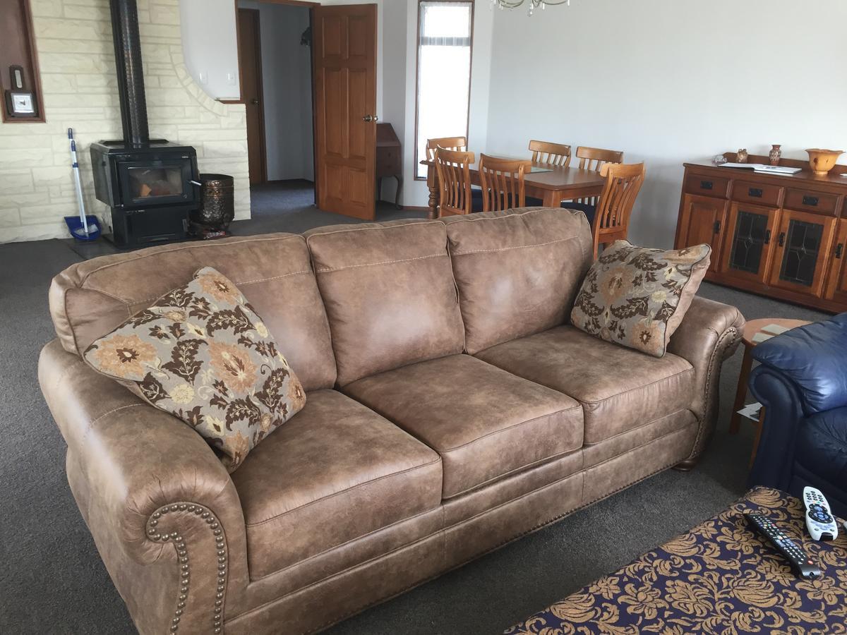 Ron And Tony'S Bed & Breakfast Tuatapere ภายนอก รูปภาพ