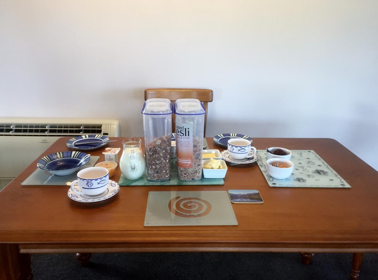 Ron And Tony'S Bed & Breakfast Tuatapere ภายนอก รูปภาพ